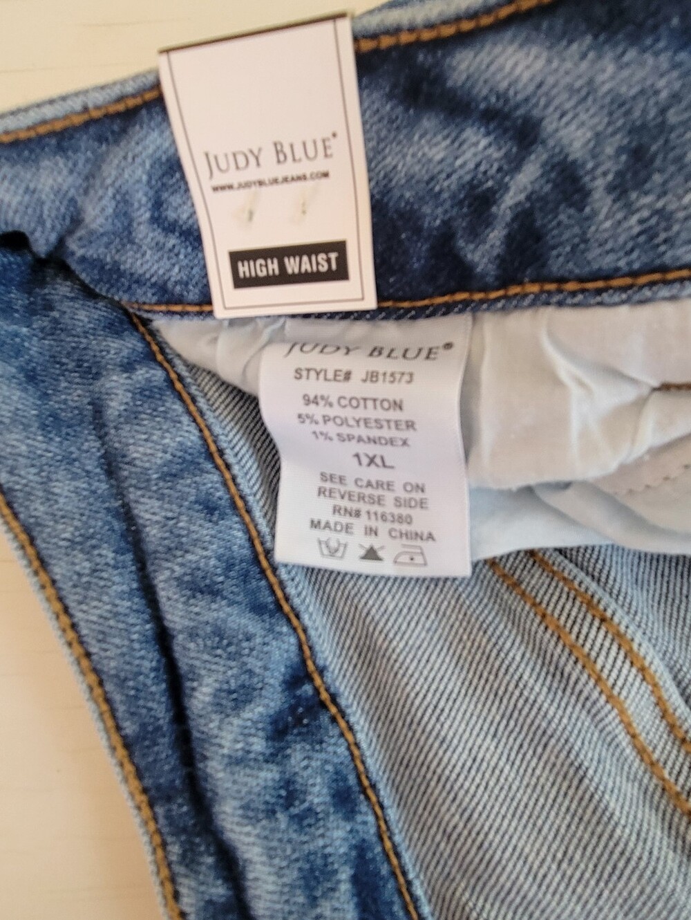 Judy Blue High Waste Embrodered Short - Picture 4 of 7